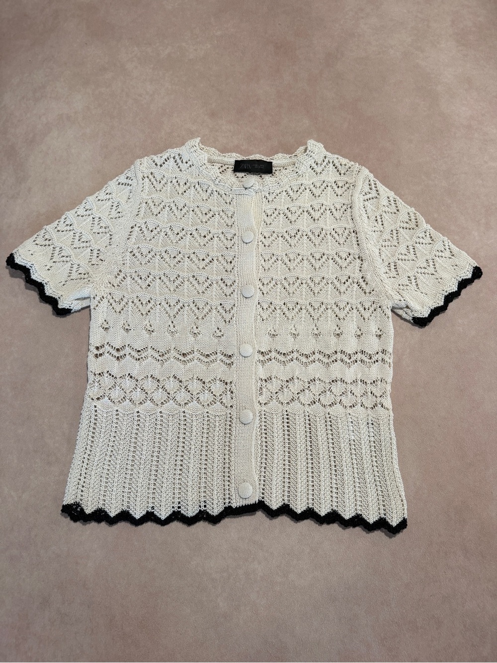 Zara Women’s Cream Knit Short-Sleeve Cardigan with Black Trim • size medium